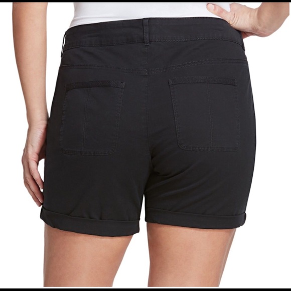 Gloria Vanderbilt Shorts Black Size 14 - Picture 2 of 7